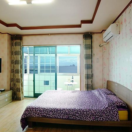 Family Pension Seogwipo Exterior foto
